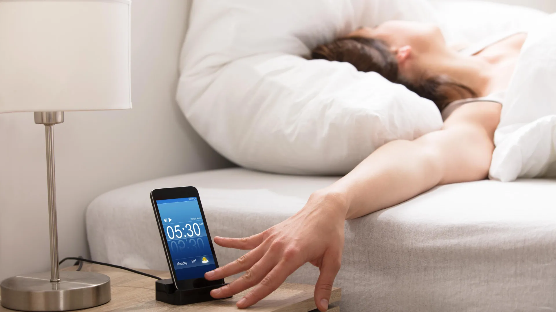 Mild Sleep Loss Over Six Weeks Linked to Weight Gain